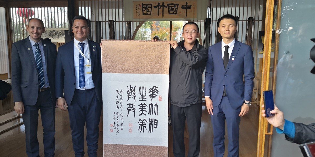 國禮、荷蘭阿爾梅勒世界園藝博覽會---藝術家李羊民踐行文化學者擔當與使命