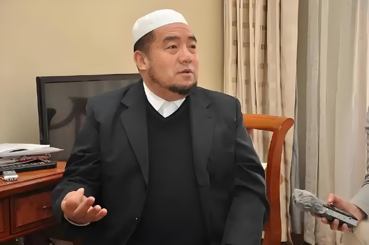 秉文化自信之炬，燃一生善業之光---記政協委員丁目迪履責與擔當